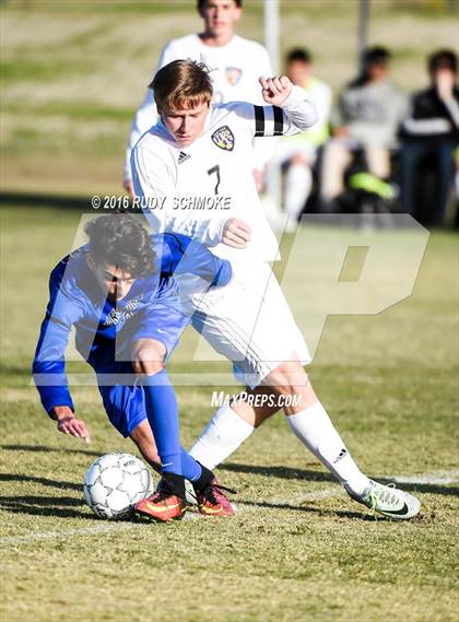 Thumbnail 3 in Santana vs. Calvary Murrieta (Southern California High School Classic) photogallery.