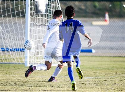 Thumbnail 1 in Santana vs. Calvary Murrieta (Southern California High School Classic) photogallery.