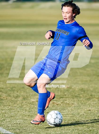 Thumbnail 3 in Santana vs. Calvary Murrieta (Southern California High School Classic) photogallery.