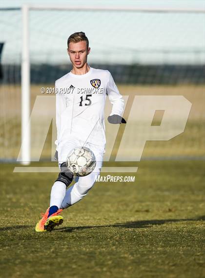 Thumbnail 3 in Santana vs. Calvary Murrieta (Southern California High School Classic) photogallery.