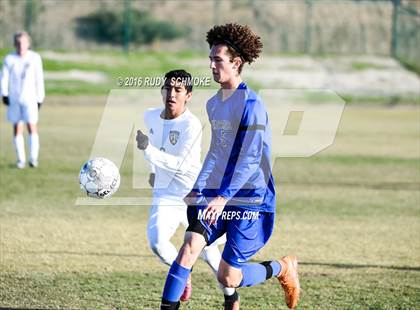 Thumbnail 2 in Santana vs. Calvary Murrieta (Southern California High School Classic) photogallery.