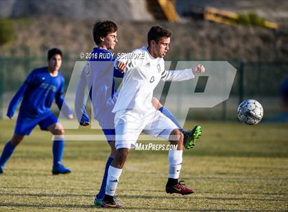 Thumbnail 1 in Santana vs. Calvary Murrieta (Southern California High School Classic) photogallery.