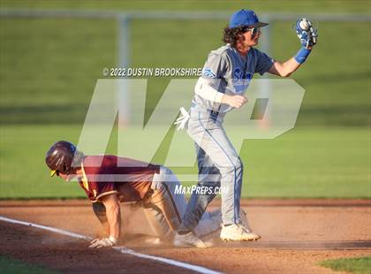 Thumbnail 3 in Sierra vs. Las Lomas photogallery.