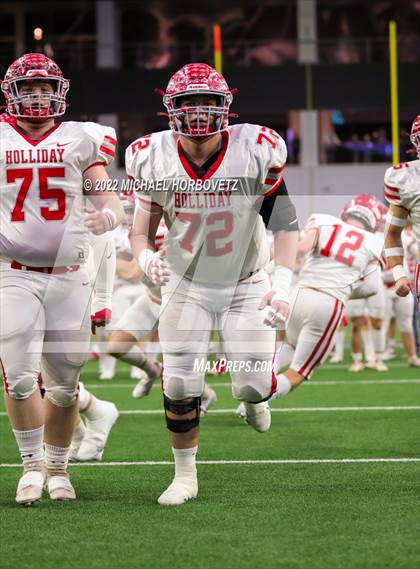 Thumbnail 1 in Gunter vs. Holliday (UIL 3A Quarterfinals) photogallery.