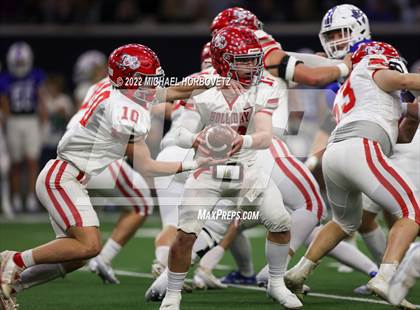 Thumbnail 3 in Gunter vs. Holliday (UIL 3A Quarterfinals) photogallery.