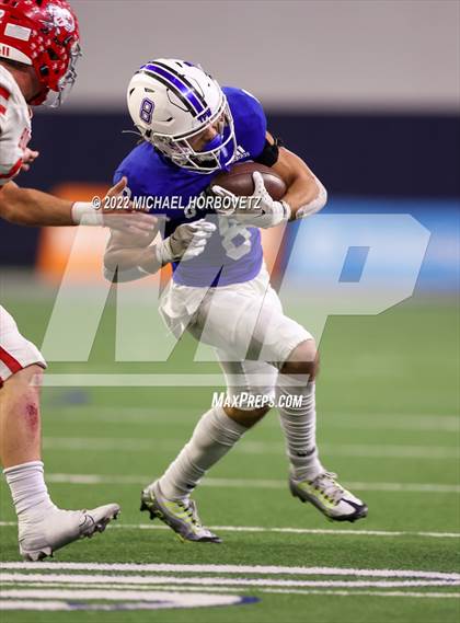 Thumbnail 2 in Gunter vs. Holliday (UIL 3A Quarterfinals) photogallery.