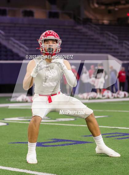 Thumbnail 3 in Gunter vs. Holliday (UIL 3A Quarterfinals) photogallery.