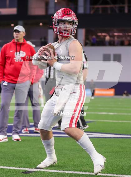 Thumbnail 3 in Gunter vs. Holliday (UIL 3A Quarterfinals) photogallery.