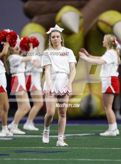 Thumbnail 3 in Gunter vs. Holliday (UIL 3A Quarterfinals) photogallery.