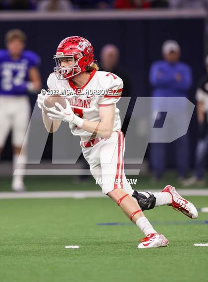Thumbnail 2 in Gunter vs. Holliday (UIL 3A Quarterfinals) photogallery.