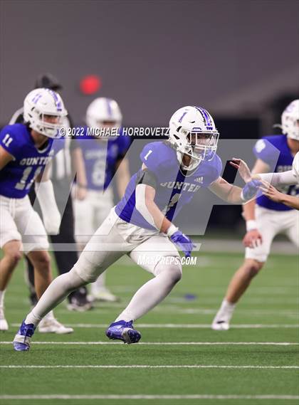 Thumbnail 1 in Gunter vs. Holliday (UIL 3A Quarterfinals) photogallery.
