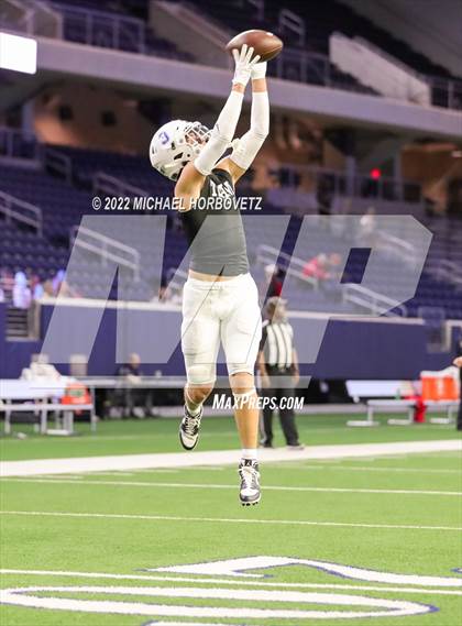 Thumbnail 1 in Gunter vs. Holliday (UIL 3A Quarterfinals) photogallery.