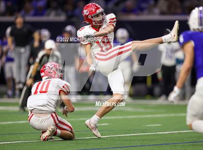 Thumbnail 1 in Gunter vs. Holliday (UIL 3A Quarterfinals) photogallery.