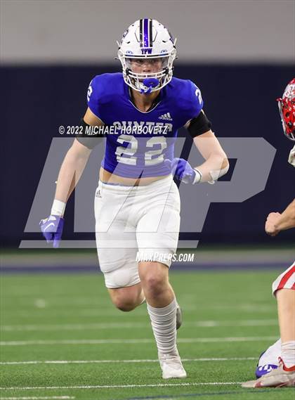 Thumbnail 2 in Gunter vs. Holliday (UIL 3A Quarterfinals) photogallery.
