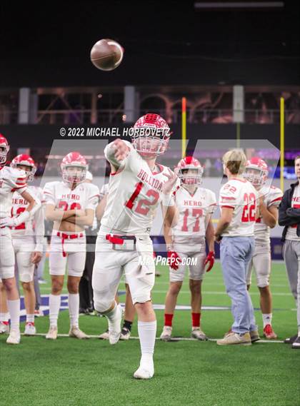 Thumbnail 1 in Gunter vs. Holliday (UIL 3A Quarterfinals) photogallery.