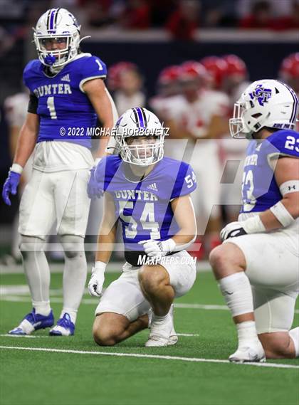Thumbnail 2 in Gunter vs. Holliday (UIL 3A Quarterfinals) photogallery.