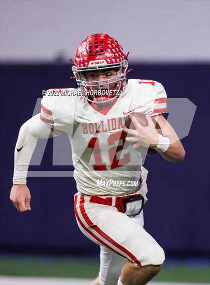 Thumbnail 3 in Gunter vs. Holliday (UIL 3A Quarterfinals) photogallery.