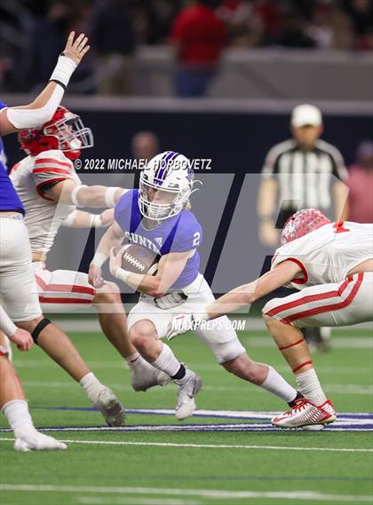 Thumbnail 1 in Gunter vs. Holliday (UIL 3A Quarterfinals) photogallery.