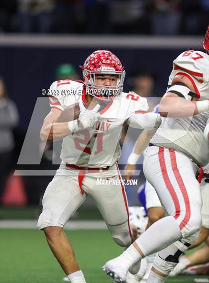 Thumbnail 2 in Gunter vs. Holliday (UIL 3A Quarterfinals) photogallery.