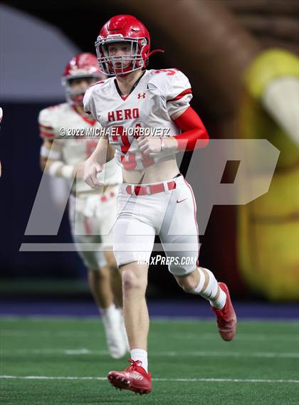 Thumbnail 3 in Gunter vs. Holliday (UIL 3A Quarterfinals) photogallery.