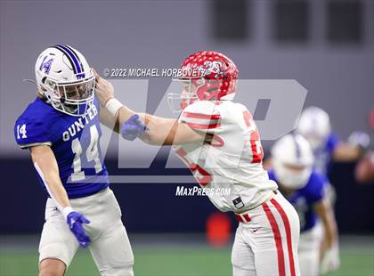 Thumbnail 1 in Gunter vs. Holliday (UIL 3A Quarterfinals) photogallery.