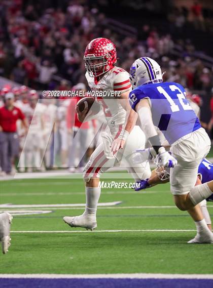 Thumbnail 1 in Gunter vs. Holliday (UIL 3A Quarterfinals) photogallery.