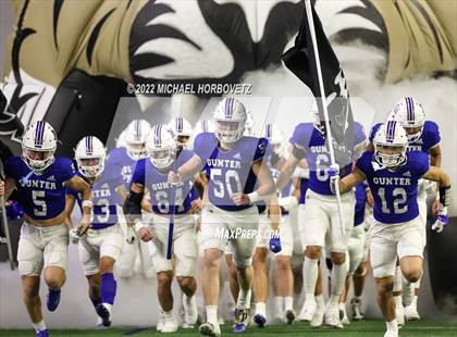 Thumbnail 1 in Gunter vs. Holliday (UIL 3A Quarterfinals) photogallery.