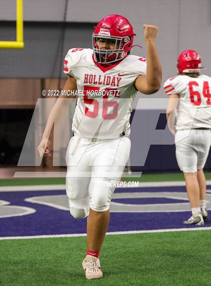 Thumbnail 2 in Gunter vs. Holliday (UIL 3A Quarterfinals) photogallery.