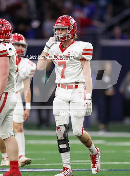 Thumbnail 2 in Gunter vs. Holliday (UIL 3A Quarterfinals) photogallery.