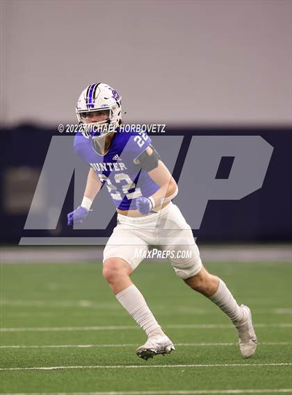 Thumbnail 3 in Gunter vs. Holliday (UIL 3A Quarterfinals) photogallery.