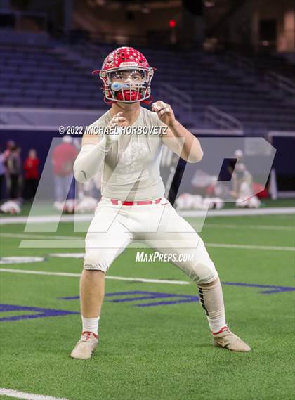 Thumbnail 2 in Gunter vs. Holliday (UIL 3A Quarterfinals) photogallery.