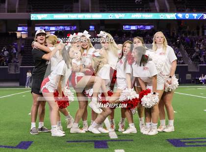 Thumbnail 1 in Gunter vs. Holliday (UIL 3A Quarterfinals) photogallery.