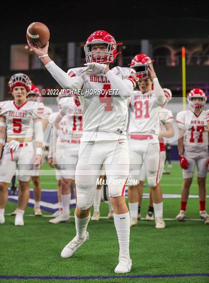 Thumbnail 1 in Gunter vs. Holliday (UIL 3A Quarterfinals) photogallery.
