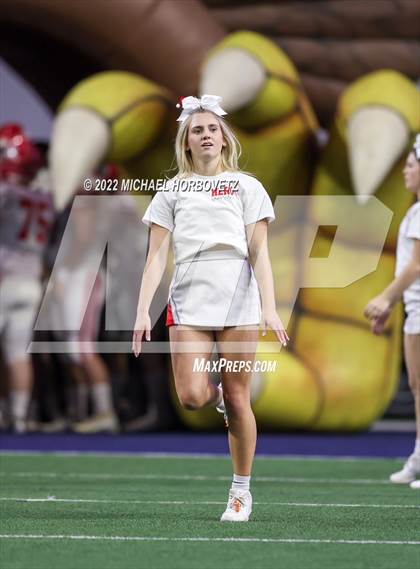 Thumbnail 2 in Gunter vs. Holliday (UIL 3A Quarterfinals) photogallery.