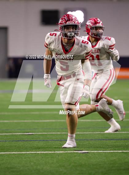 Thumbnail 3 in Gunter vs. Holliday (UIL 3A Quarterfinals) photogallery.