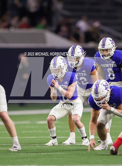 Thumbnail 3 in Gunter vs. Holliday (UIL 3A Quarterfinals) photogallery.