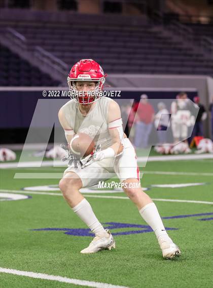 Thumbnail 2 in Gunter vs. Holliday (UIL 3A Quarterfinals) photogallery.