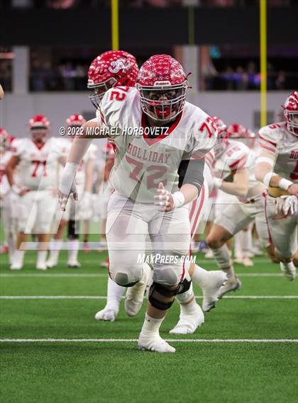 Thumbnail 3 in Gunter vs. Holliday (UIL 3A Quarterfinals) photogallery.