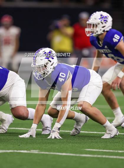 Thumbnail 2 in Gunter vs. Holliday (UIL 3A Quarterfinals) photogallery.