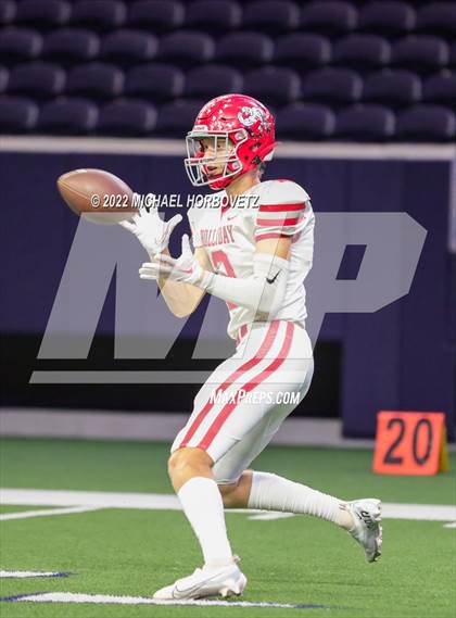 Thumbnail 3 in Gunter vs. Holliday (UIL 3A Quarterfinals) photogallery.