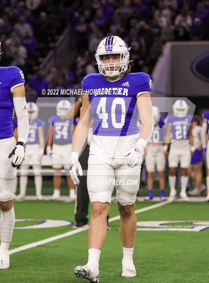 Thumbnail 3 in Gunter vs. Holliday (UIL 3A Quarterfinals) photogallery.
