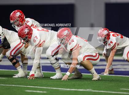 Thumbnail 1 in Gunter vs. Holliday (UIL 3A Quarterfinals) photogallery.