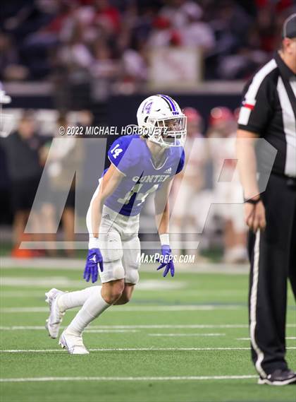 Thumbnail 3 in Gunter vs. Holliday (UIL 3A Quarterfinals) photogallery.