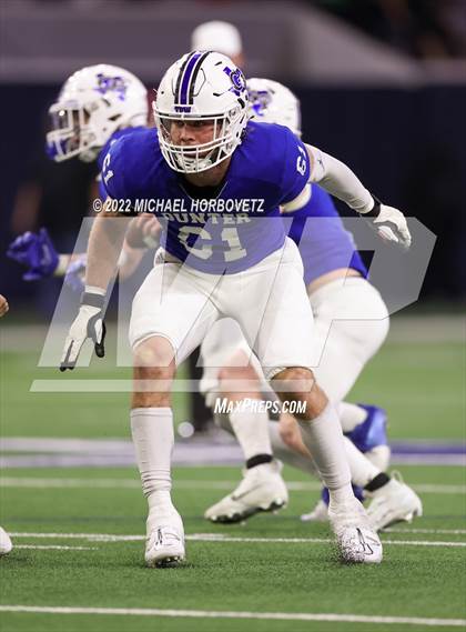 Thumbnail 3 in Gunter vs. Holliday (UIL 3A Quarterfinals) photogallery.