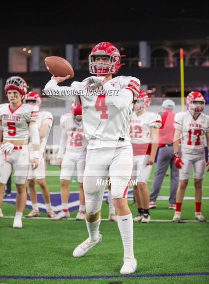 Thumbnail 1 in Gunter vs. Holliday (UIL 3A Quarterfinals) photogallery.