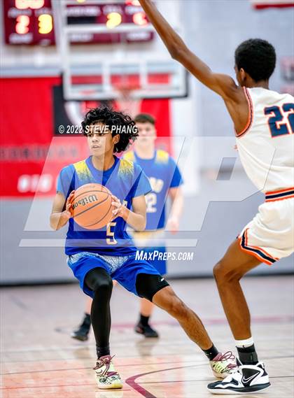 Thumbnail 1 in Wood vs. Fortune Early College (Cordova Christmas Classic) photogallery.