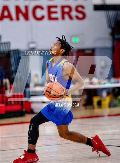 Thumbnail 1 in Wood vs. Fortune Early College (Cordova Christmas Classic) photogallery.