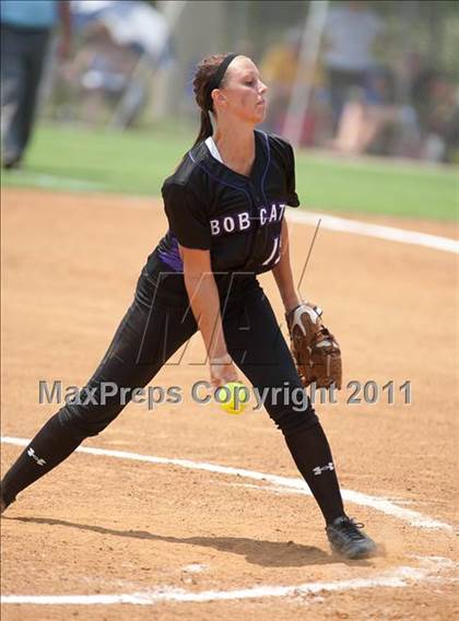 Thumbnail 3 in Battlefield vs. Hickory (VHSL AAA Semifinal) photogallery.
