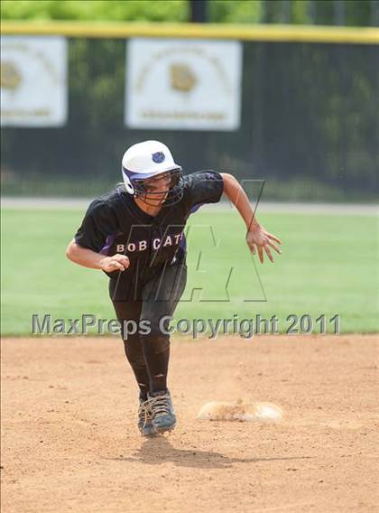 Thumbnail 3 in Battlefield vs. Hickory (VHSL AAA Semifinal) photogallery.