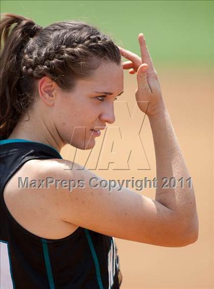 Thumbnail 3 in Battlefield vs. Hickory (VHSL AAA Semifinal) photogallery.